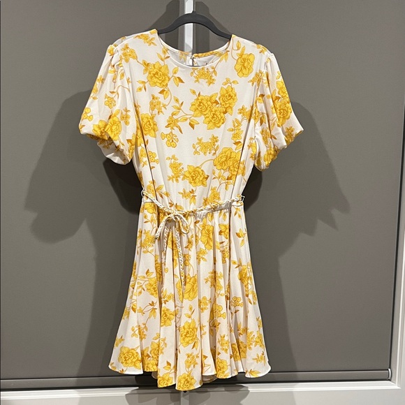 Premier Dresses & Skirts - Boho Floral Puff Sleeve Dress